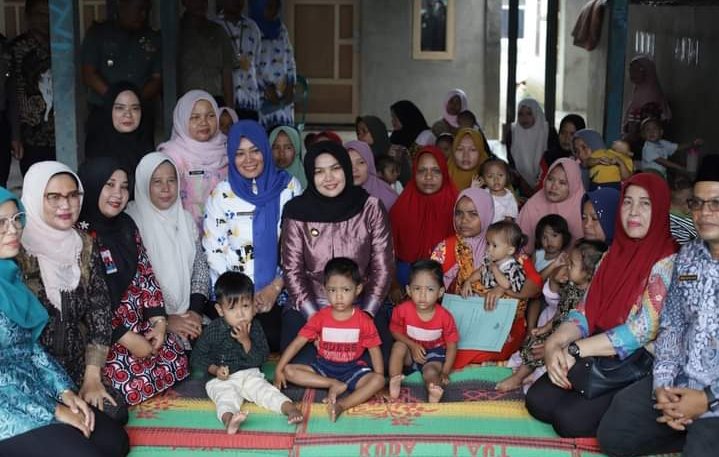Wabup Madina Atika Nasution Buka Kegiatan PMT di Kecamatan Hutabargot