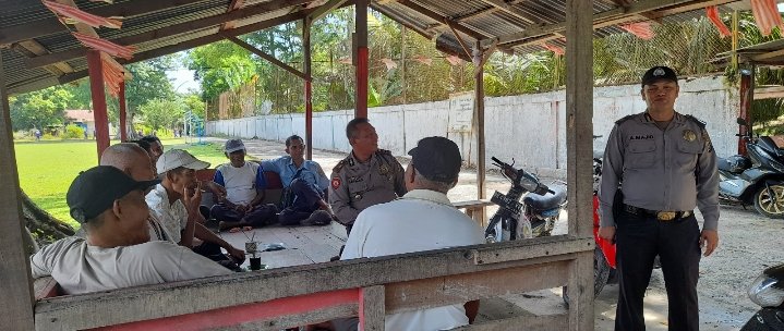 Kapolsek Simpang Empat Laksanakan Program Jumat Curhat Kamtibmas