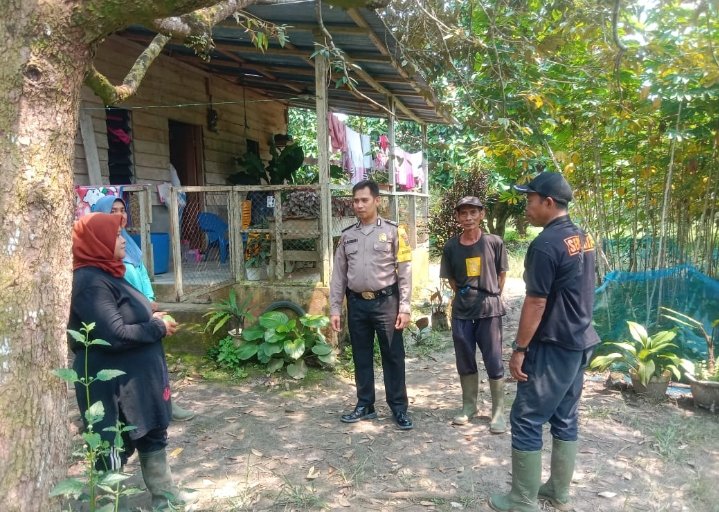 Personel Polsek Prapat Janji Door to Door System