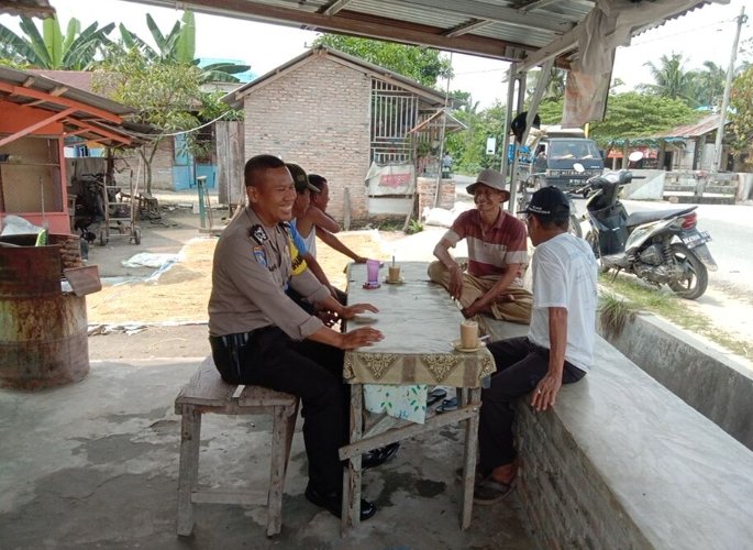 Bhabinkamtibmas Polsek kota kisaran Timur Cooling System Dengan Masyarakat