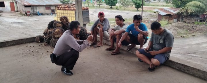 Personil Polsek Prapat Janji Laksanakan Cooling System Edukasi Berita Hoax