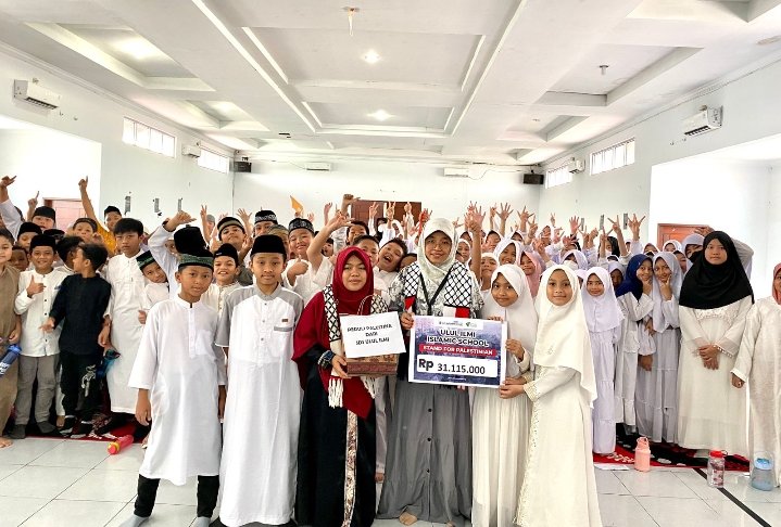 Ulul Ilmi Islamic School Medan Serahkan Donasi 31 Juta ke DD Waspada Untuk Palestina