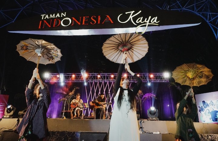 Pertunjukan Musikalisasi Puisi di Taman Indonesia Kaya, Ajak Generasi Muda Rayakan Bahasa Indonesia di Peringatan Hari Sumpah Pemuda