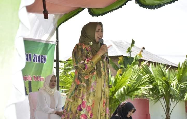Ketua TP PKK Madina Hadiri Pengajian Majelis Taqlim se-Kecamatan Siabu