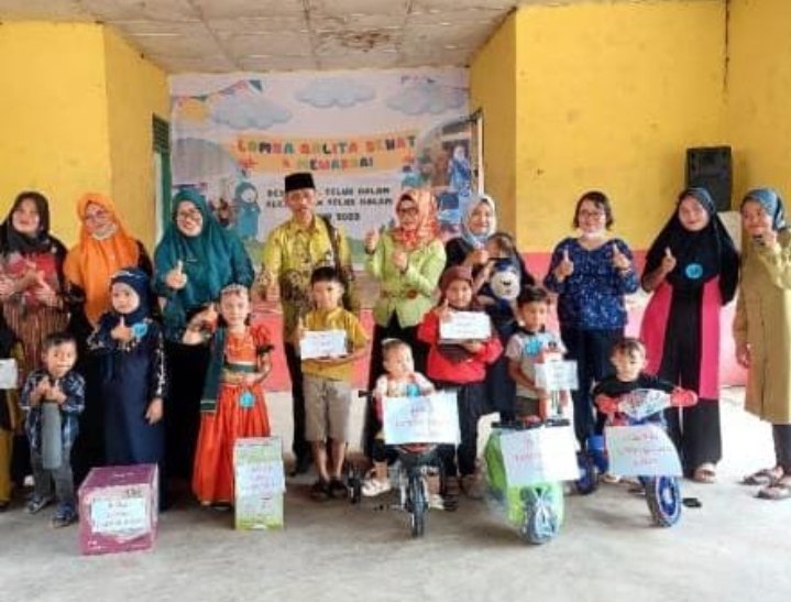 Camat Teluk Dalam Gelar Lomba Balita Sehat, Fashion Show Anak-Anak dan Mewarnai