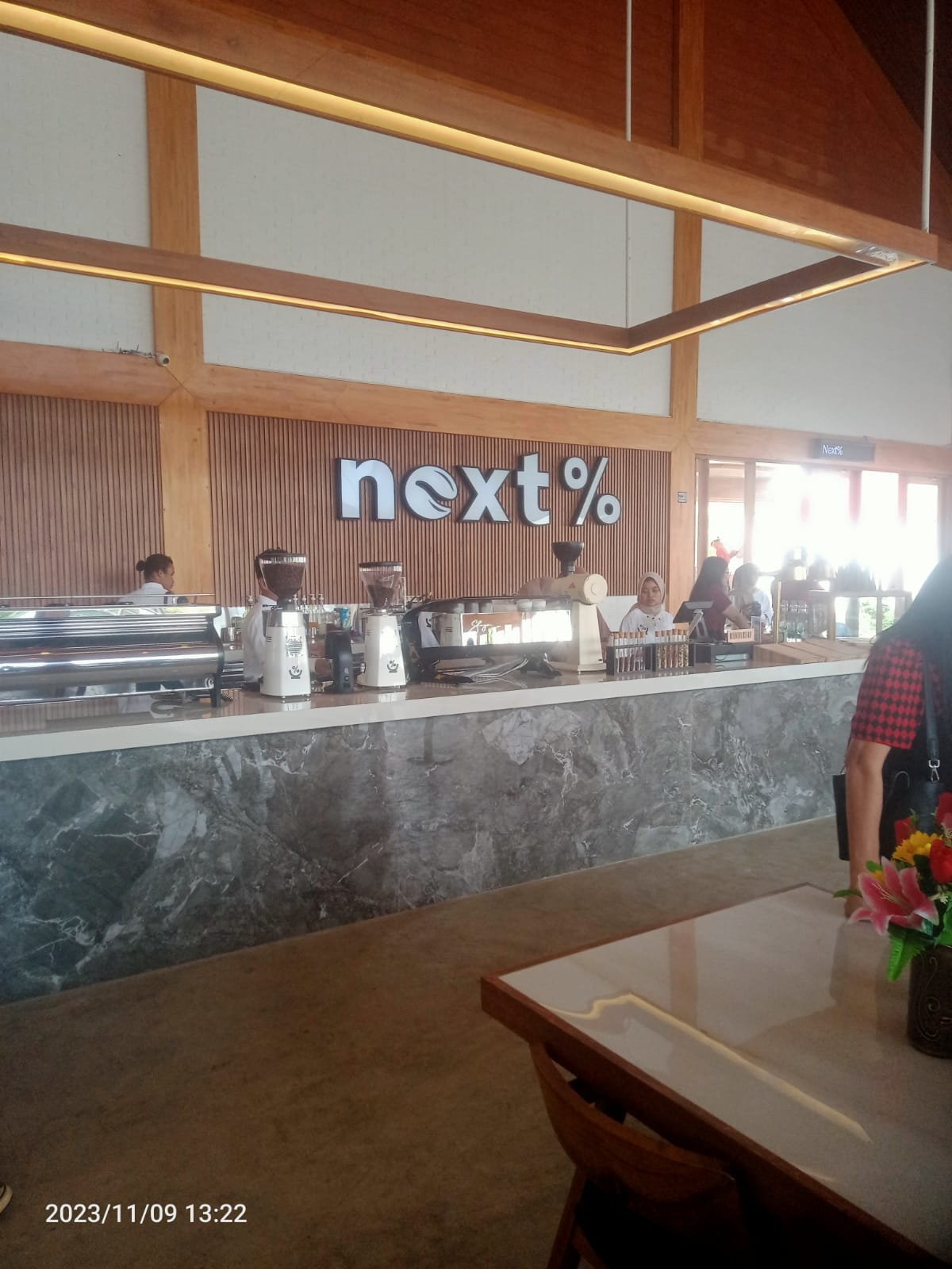 Cafe Next % dengan Mesin tercanggih  Seduh kopi  dari Jerman  telah Hadir di Siantar