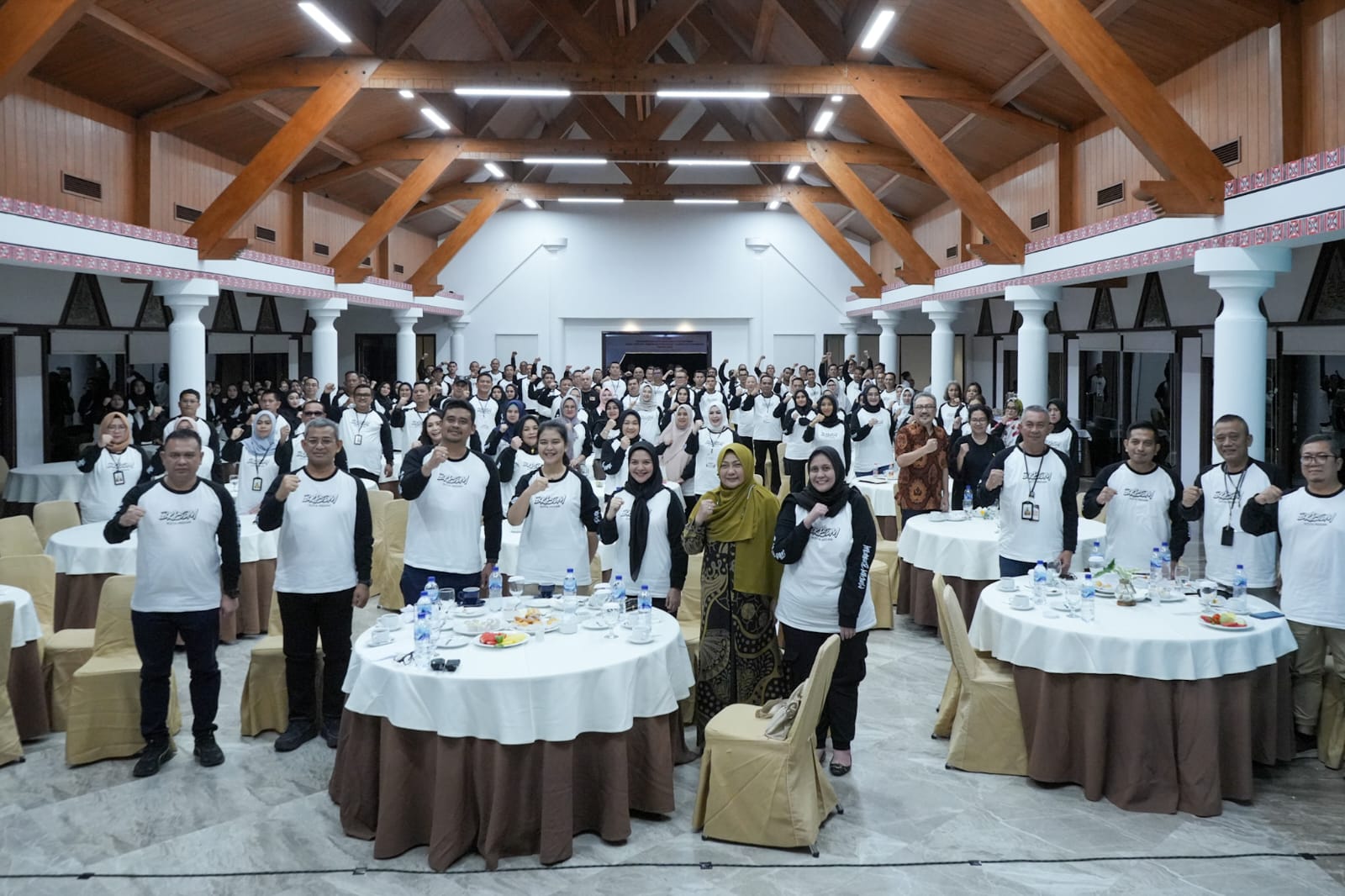 Buka Pelatihan Kepemimpinan, Bobby Nasution Ingatkan Keberhasilan di Kantor Juga Bersumber dari Rumah Tangga