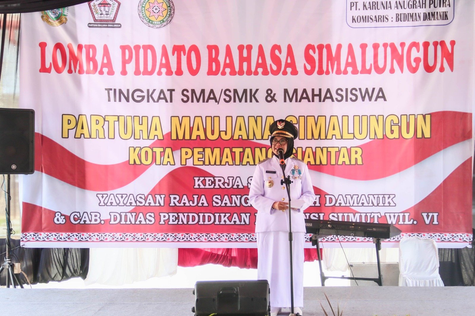 Wali Kota membuka Lomba Pidato Bahasa Simalungun Tingkat SMA/SMK dan Mahasiswa