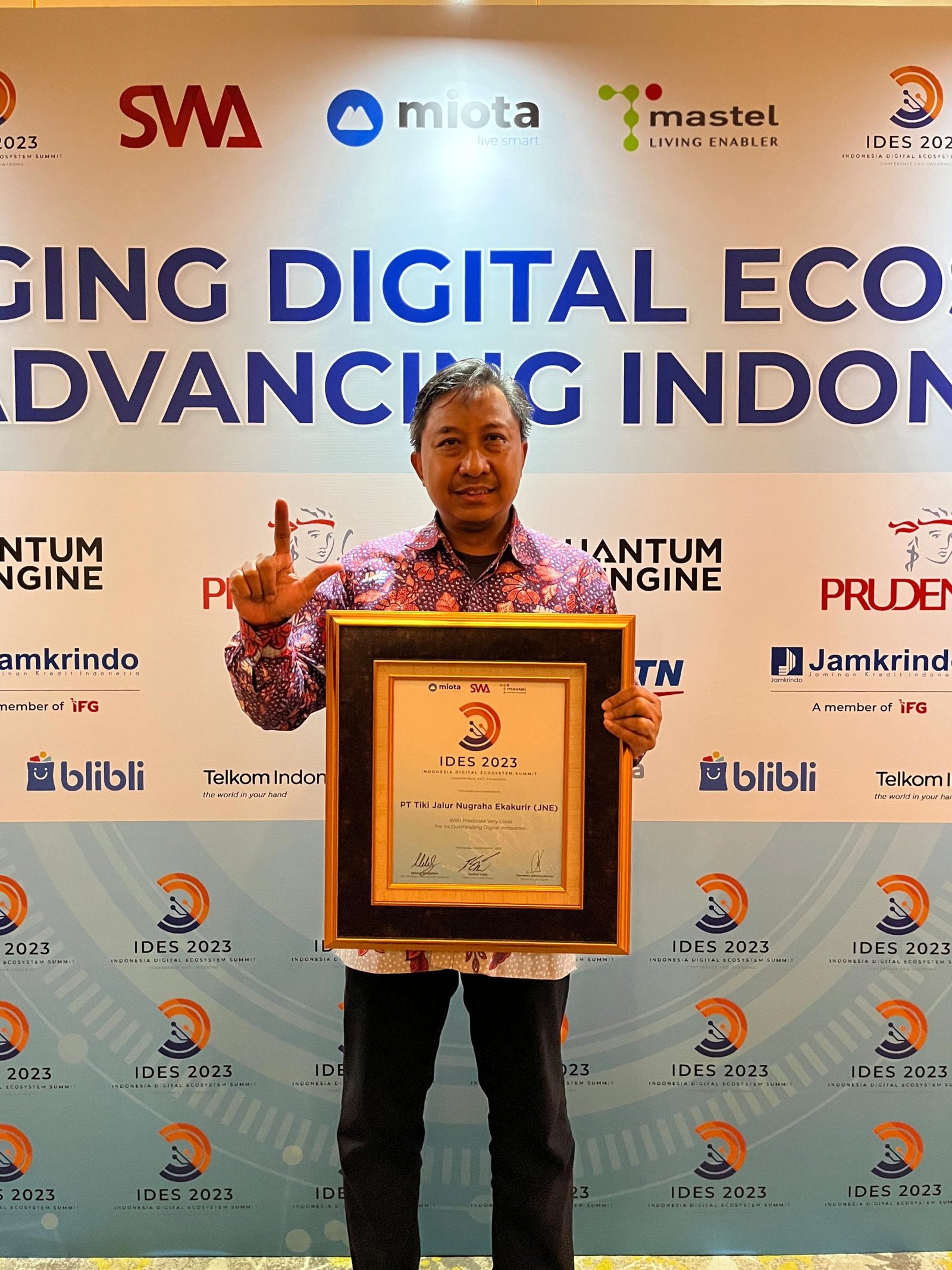 JNE Raih Penghargaan Inovasi Digital dari Indonesia Digital Ecosystem Summit 2023