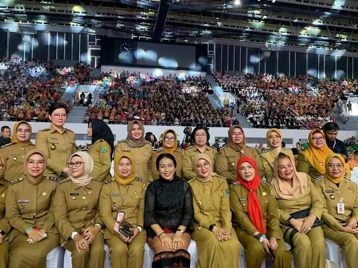 Wali Kota menghadiri Peringatan Hari Perempuan di Istora Senayan Jakarta