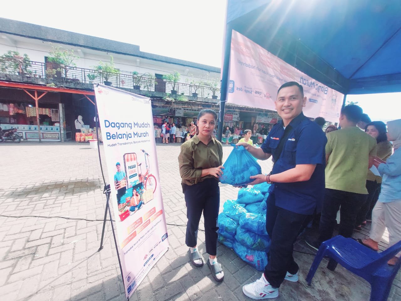 BRI Medan Sisingamangaraja Perkenalkan Pasar.id Solusi Belanja Online di Pasar