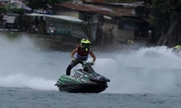 Jessica Juara Ski Ladies Jetski Lake Toba