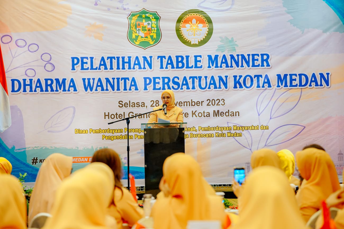Bentuk Citra Diri, DWP Kota Medan Gelar Table Manner