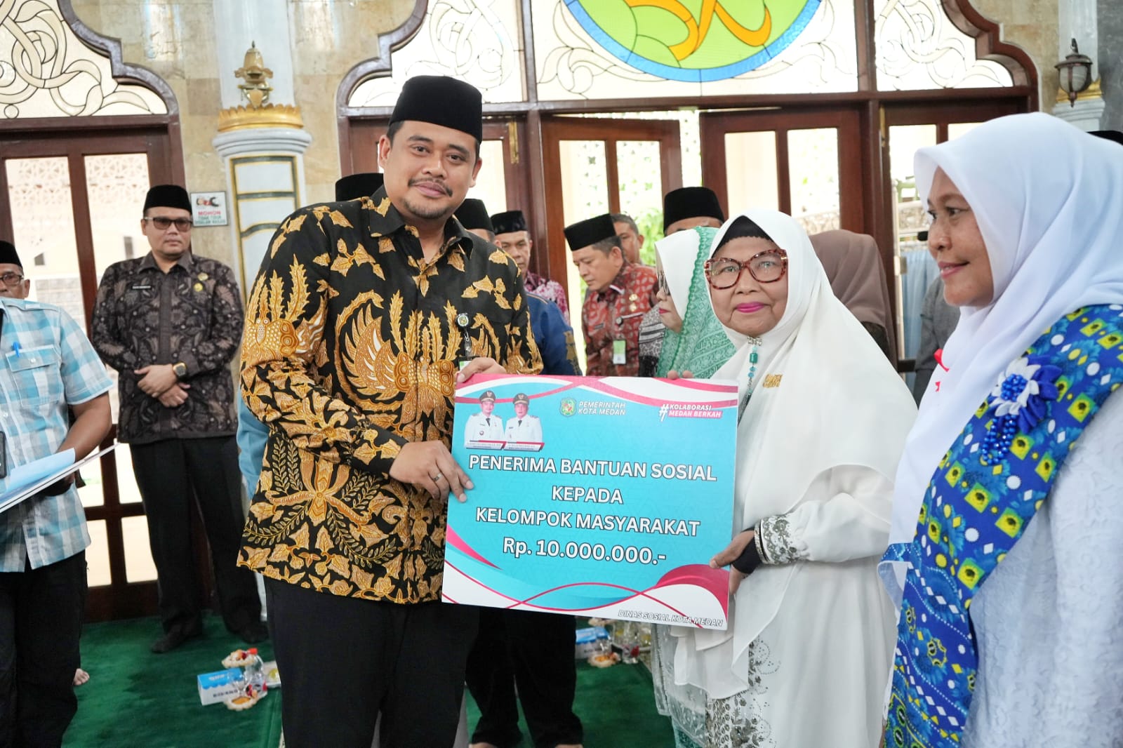 Bobby Nasution: Tambahan Honor Untuk Guru Honorer PAUD, TK , SD, SMP Negeri dan Swasta