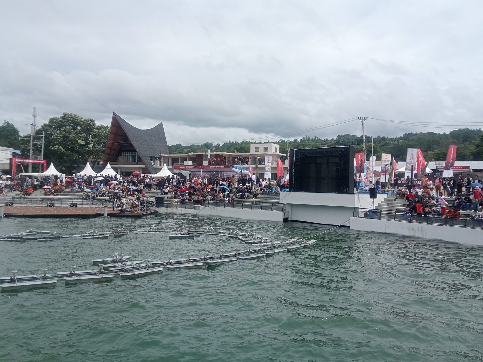 Aquabike Jetski World Championship Ditonton 100 Juta Orang Lebih, Kadisbudpar Sumut :Â  Danau Toba Jadi Sorotan Dunia