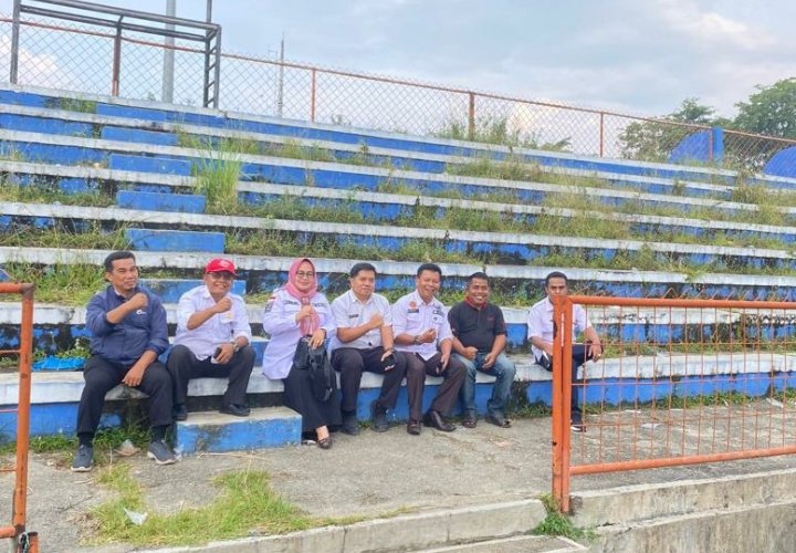 GOR Batu Batupang Sudah Tidak Terurus Beberapa Tahun Terakhir Ini