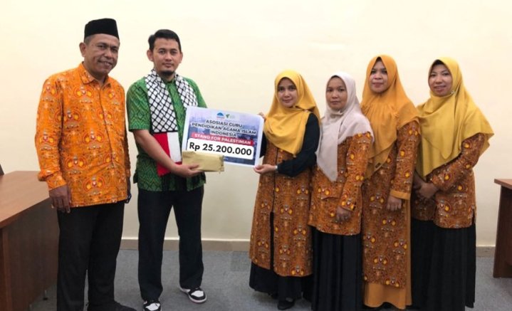 Lewat DD Waspada, AGPAII Sumut Serahkan Donasi Rp25 Juta Untuk Palestina