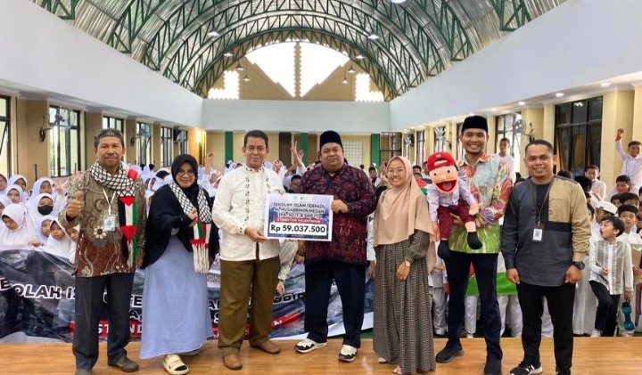 Sekolah IT Al Musabbihin Salurkan Donasi Palestina Rp59 Juta Melalui DD Waspada