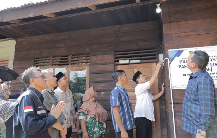PLN UID Sumut Kembali Nyalakan 517 Sambungan Listrik Warga Tidak Mampu