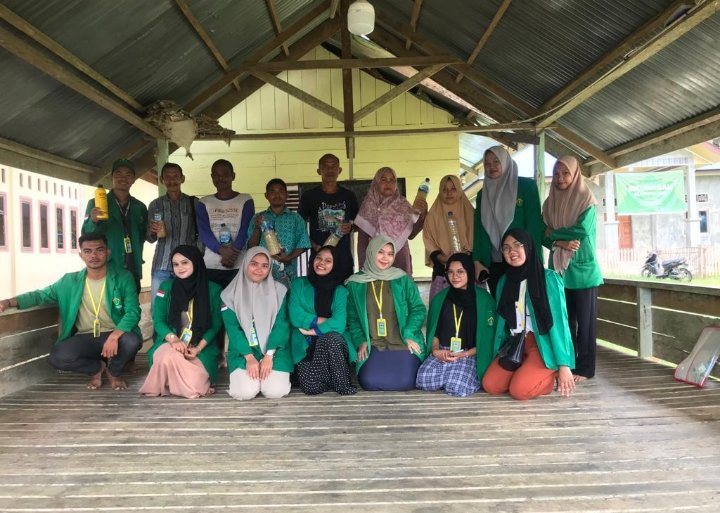 Mahasiswa KKN Unimal Sosialisasikan Pengolahan Pupuk Organik Cair (POC) di Dusun Blang Ranto