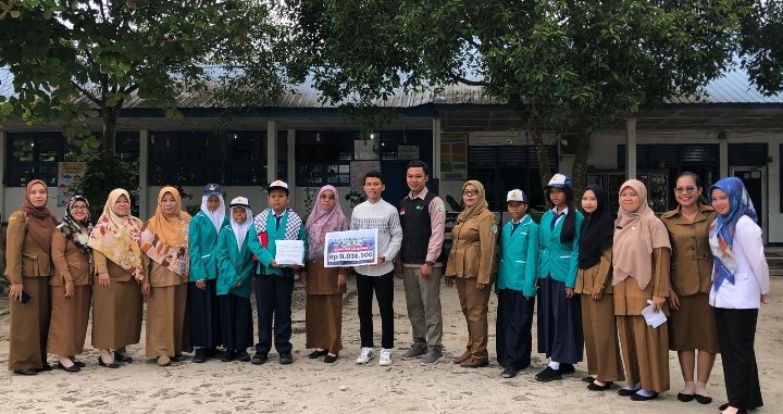 UPT SMPN 1 Air Putih Salurkan Donasi Palestina Melalui DD Waspada