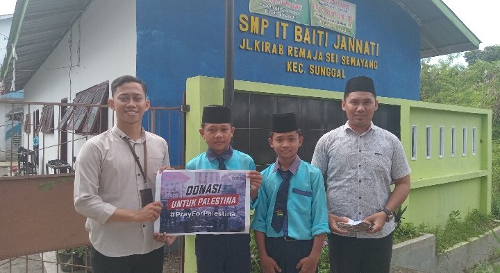 SMP Baiti Jannati Bantu Palestina Lewat DD Waspada