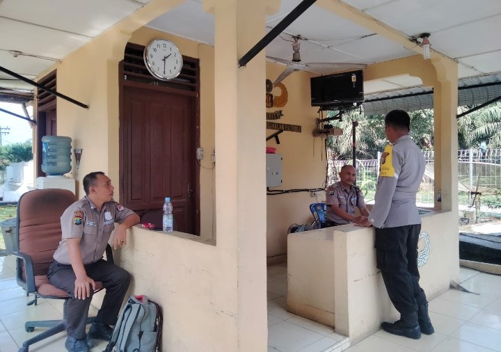 Antisipasi Berita Hoax, Bhabinkamtibmas Polsek Prapat Janji Cooling System