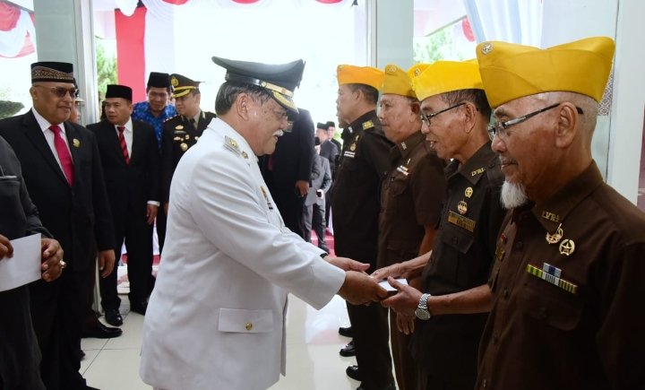 Jadi Irup Peringatan Hari Pahlawan, Plt Bupati: Semangat Pahlawan Perangi Kemiskinan & Kebodohan