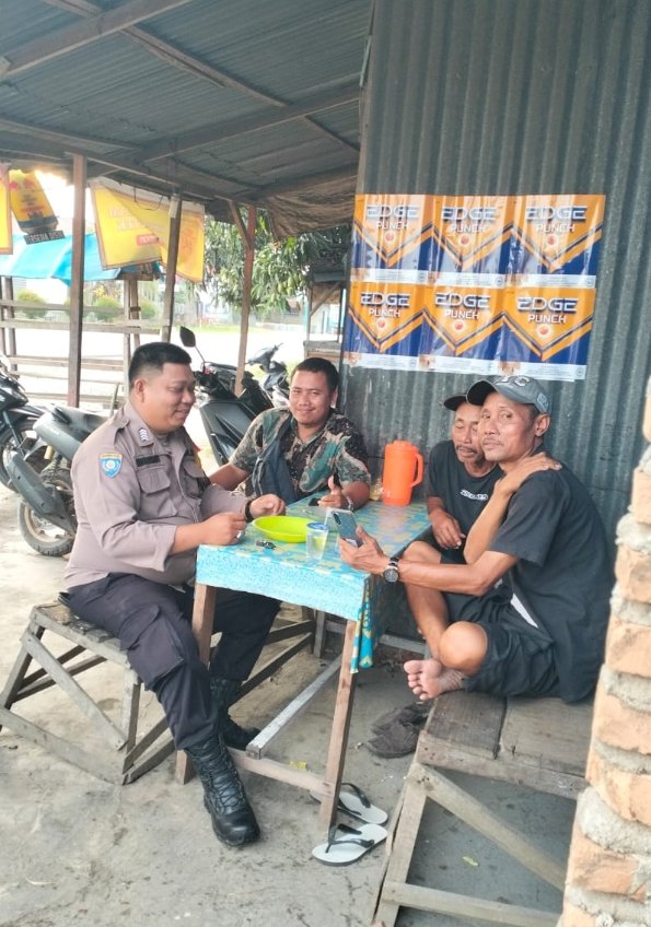Bhabinkamtibmas Polsek Air Batu DDS, di Desa Tanjung Alam