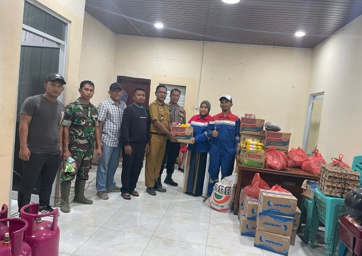 Pertamina Patra Niaga Sumbagut Bantu Sembako Dapur Umum Warga Terdampak Illegal Tapping Pipa Penyalur BBM