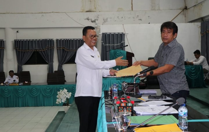Melalui Nota Jawaban, Bupati Toba Jelaskan Penurunan Pendapatan Transfer dan Kenaikan Dana BTT