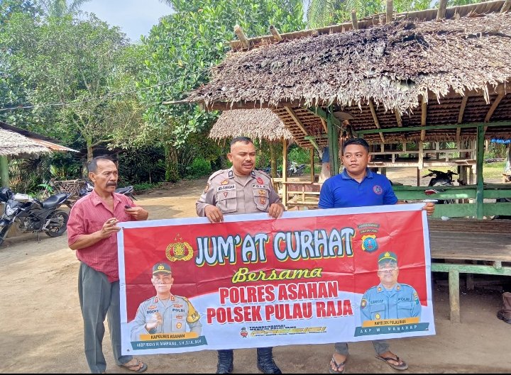 Jalin Silaturahmi Yang Erat, Polsek Pulau Raja Gelar Jumat Curhat