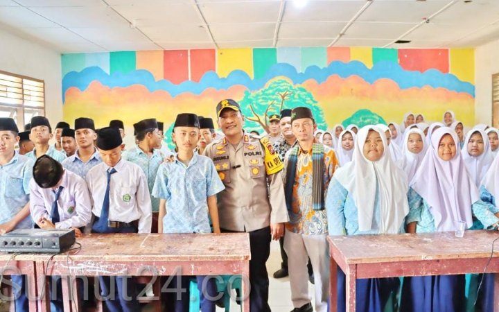 Kapolres Padangsidimpuan buka Sosialisasi di MTsN Persiapan 3,AKBP Dudung Setyawan : Ciptakan Generasi Bebas Narkoba