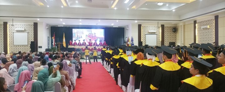 425 Mahasiswa STIE Bina Karya T.Tinggi di Wisuda,Â   Mangasi Sinurat : 30 Persen Dosen Jenjang Pendidikan Doktoral