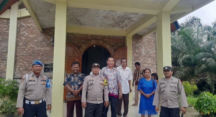 Polsek Bandar Pulau Berikan Pengamanan Ibadah Gereja