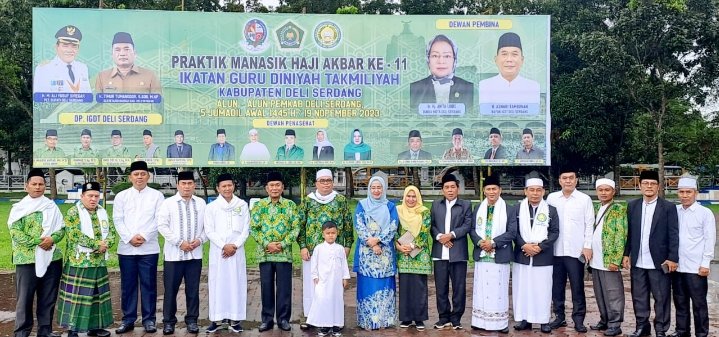 Sekda Lepas Peserta Manasik Akbar IGDT Deli Serdang