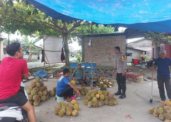 Bhabinkamtibas Polsek Kota Kisaran Timur Door to door System