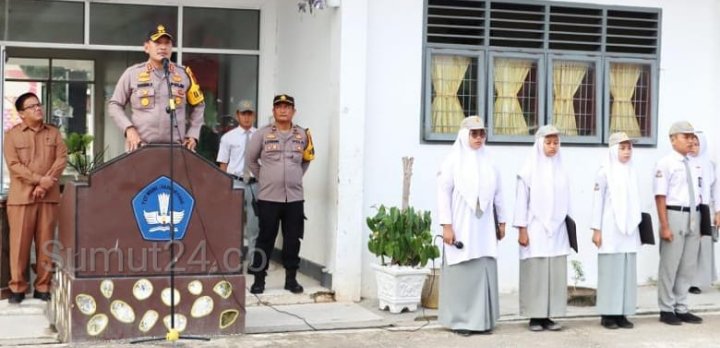 Polres Padangsidimpuan Bersama Kapolres AKBP Dudung SetyawanGencarkan Sosialisasi Anti-Narkoba dan Kenakalan Remaja di SMK Negeri 3