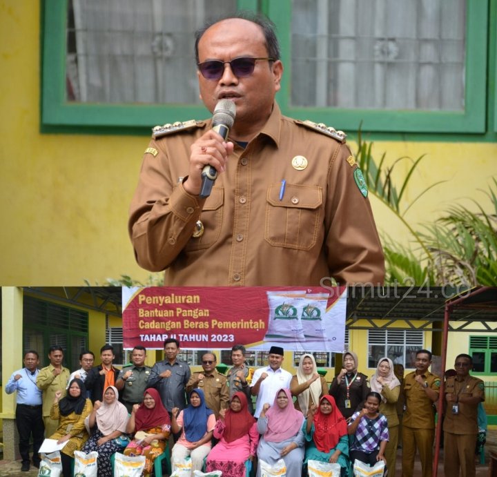 6.399 KPM di 3 Kecamatan Terima Bantuan Beras Pemerintah, Pj Walikota padangsidimpuan : Semoga Bantuan Ini Dapat Meringankan Beban Saudara-saudara