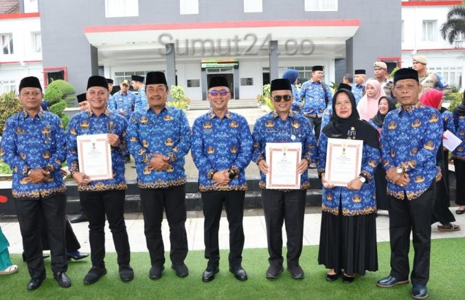 Jadi Irup HUT Korpri Ke-52, Sekda Tapsel Ajak ASN Tingkatkan Kinerja dan Saling Bersinergi Dalam Tugas dan Tanggungjawab