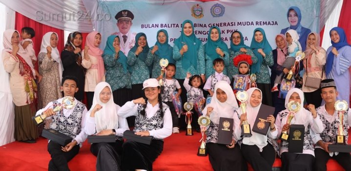 Pemkab Tapsel Ikuti Perlombaan Bulan Balita Sehat dan Bina Generasi Muda,Ny Rosalina Dolly Pasaribu : Pengembangan Kreatifitas Serta Inovasi ke Remaja dan Balita