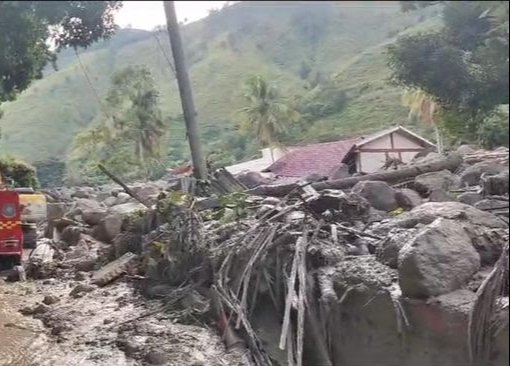 Banjir Bandang dan LongsorÂ  di Humbahas, Ini Jumlah Orang Hilang