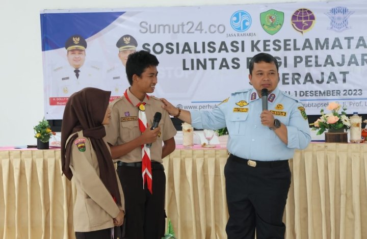 Bupati Tapsel Dolly Pasaribu Ingatkan Pentingnya Pengendara Pemula Untuk Patuhi Berlalu Lintas