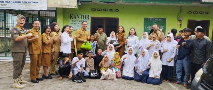 Sambut Natal 2023, ASN Pemprov Sumut Berbagi Bingkisan kepada Anak-anak Panti