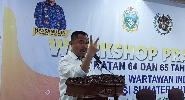 PWI Sumut Gelar UKW Angkatan 64 dan 65, Farianda Putra Sinik Berpesan Ikuti Ujian Dengan Percaya Diri