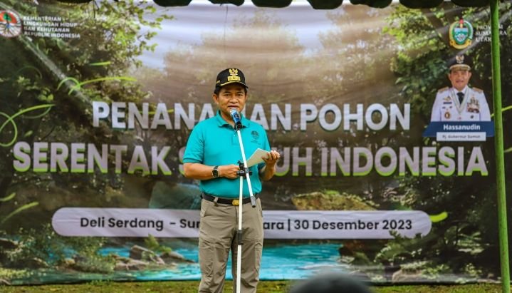 Pj Gubernur Sumut Ajak Masyarakat Galakkan Menanam Pohon
