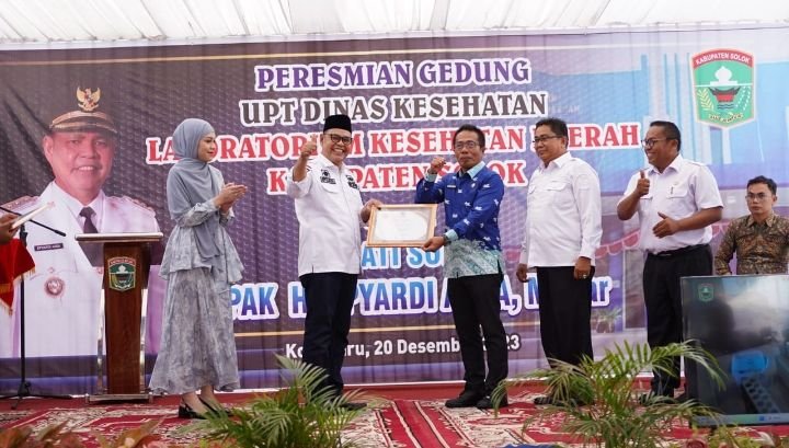 Labkesda Kab. Solok Diresmikan   Bupati Solok Capt. H. Epyardi Asda, M.Mar dt Sutan Majo Lelo