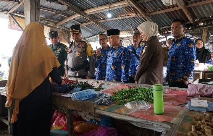 Bupati Asahan Sidak Pasar dan Pantau Harga Sembako