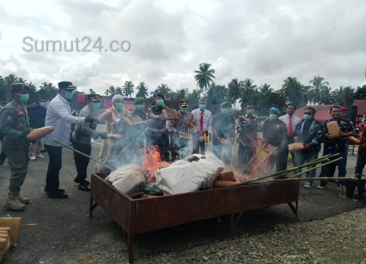 Dipimpin Bupati Sukhairi Nasution bersama Forkopimda