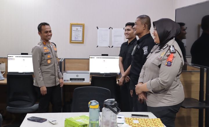 Kapolres Asahan Lakukan Pengecekan Layanan Call Center 110